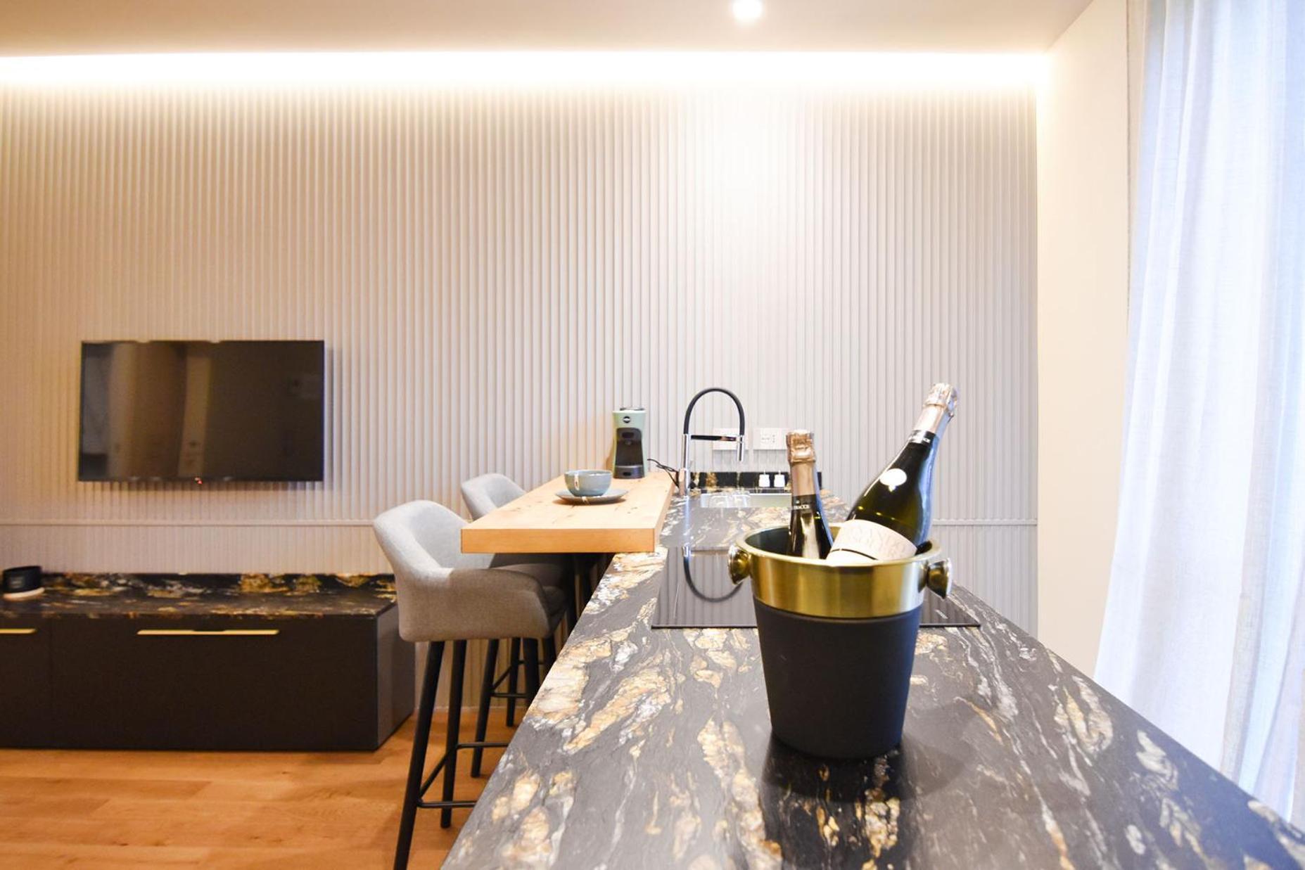 Nuova Cafe' Suite Salice Terme Zewnętrze zdjęcie